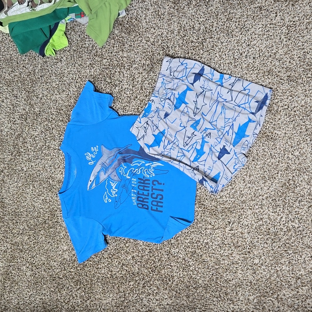 Shark pj set